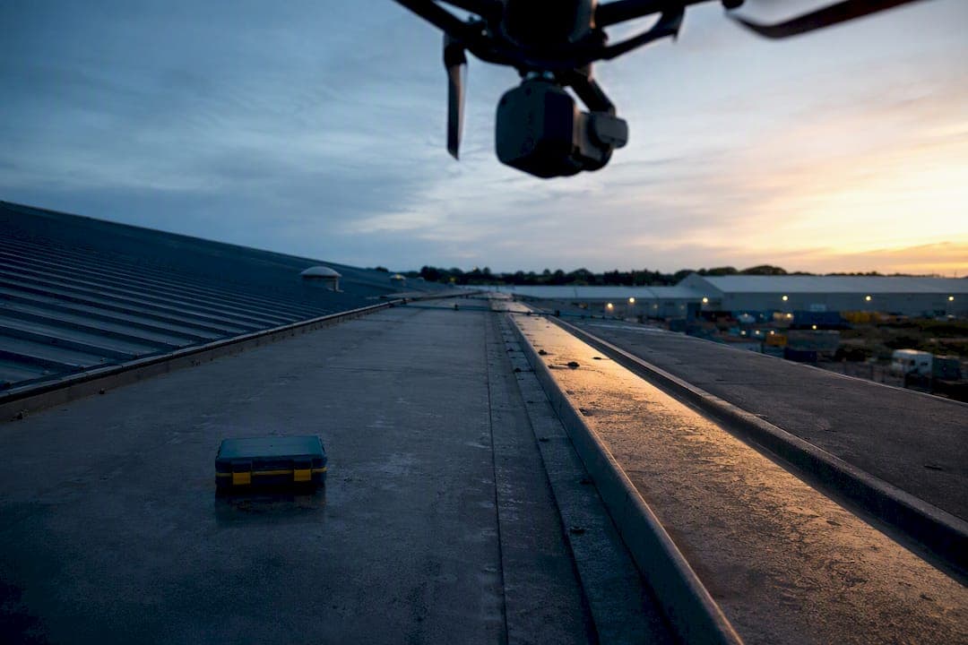 UK: 10–20Min Drone Roof Inspections: Safety, Thermal & Insurer Ready