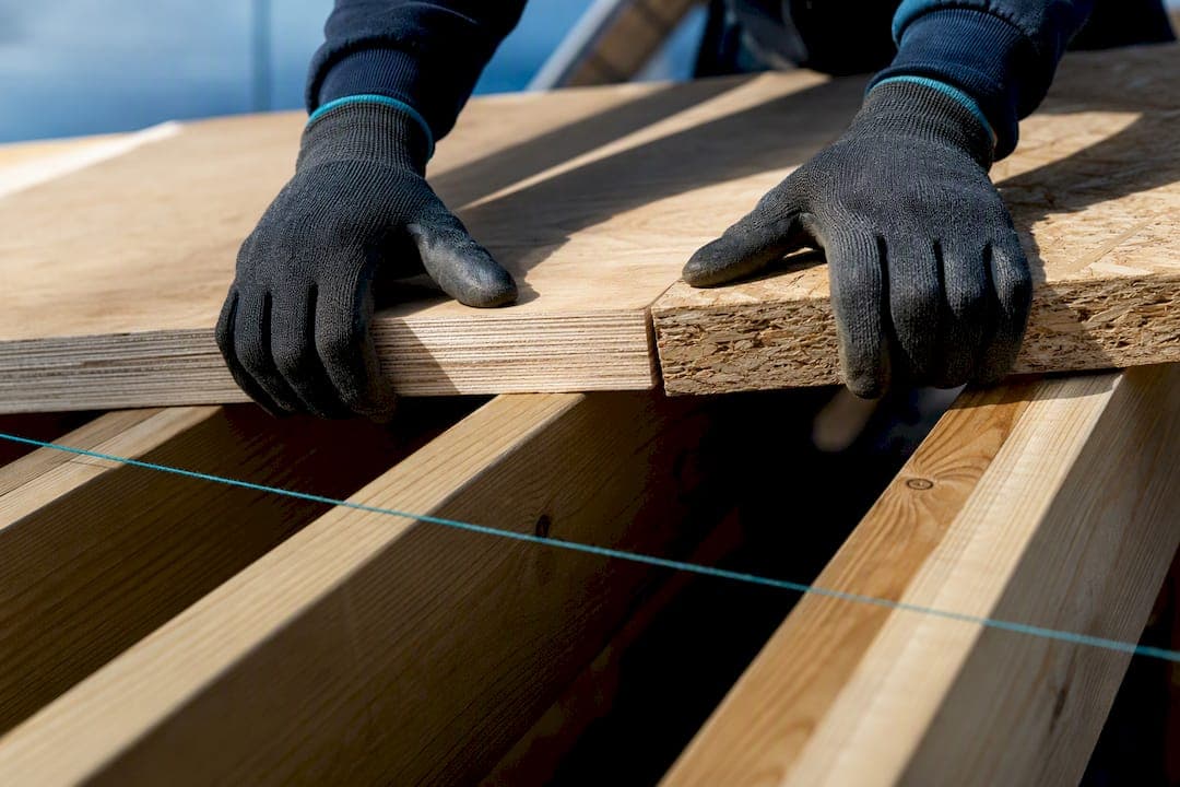 Avoid Failing UK Building Regs: OSB3 vs Plywood for Roof Decking