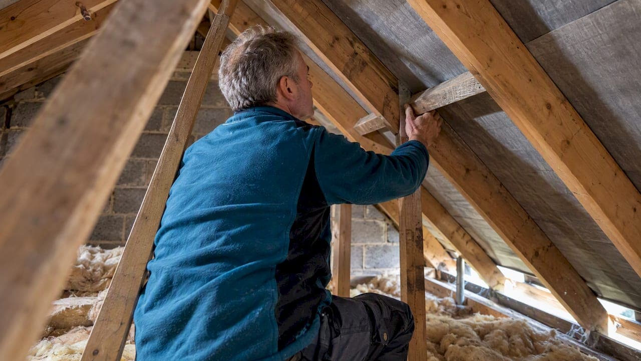 Solar Roof Loads in the UK: Check the 15% Rule
